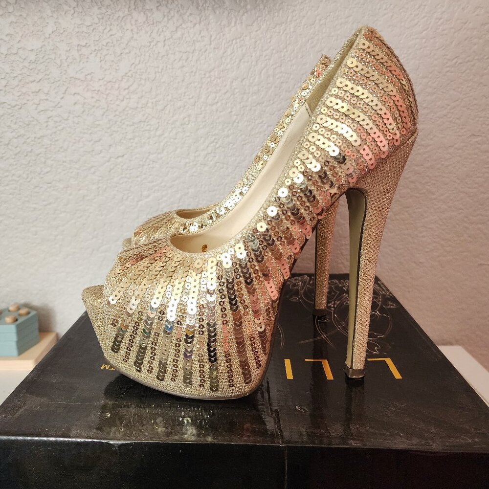 Gold Sequin High Heels - Sz 5.5